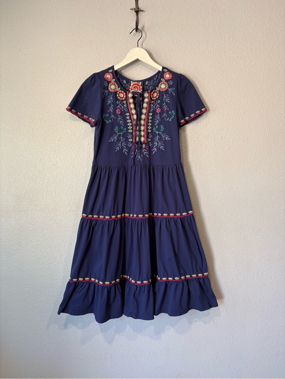 Johnny Was Embroidered Tiered Midi Dress size XS